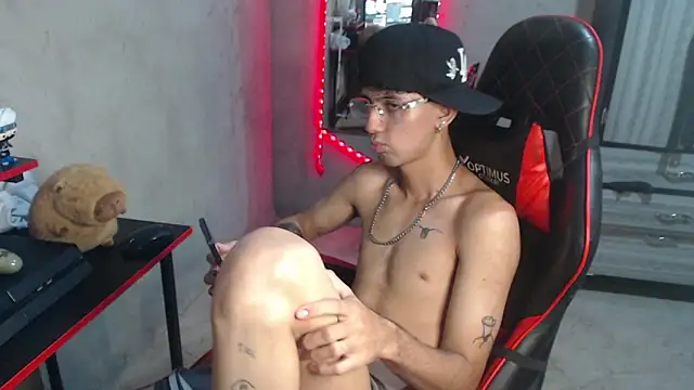 Chat XXX Live garu-hot18