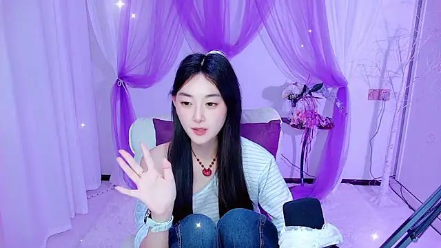 Chat +18 de Tili_Lucky ao vivo