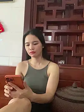 LiLi-Kirix99n Live XXX chat