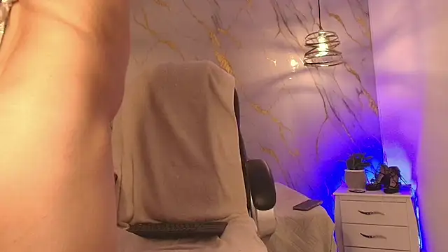Chatroom XXX en direct de lanadoll20