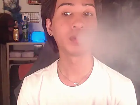 Ryu_23 লাইভ XXX চ্যাট