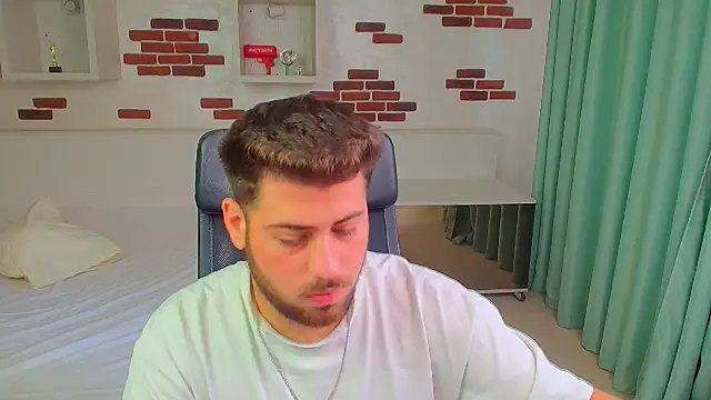 XXX chat uživo modela DaxGreer