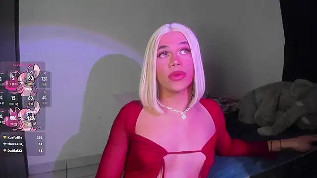 DeliGaby élő XXX-chatje