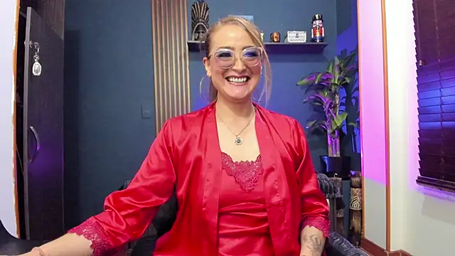 AdeleMourfg's Live XXX Chat