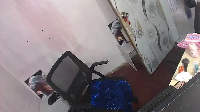 XXX chat uživo modela GoddessBigboobs