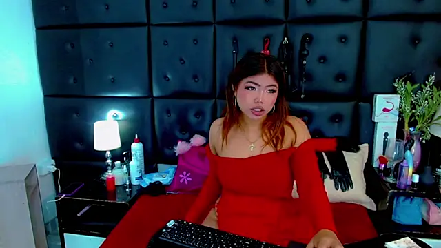 Cloelombard – Naživo XXX chat