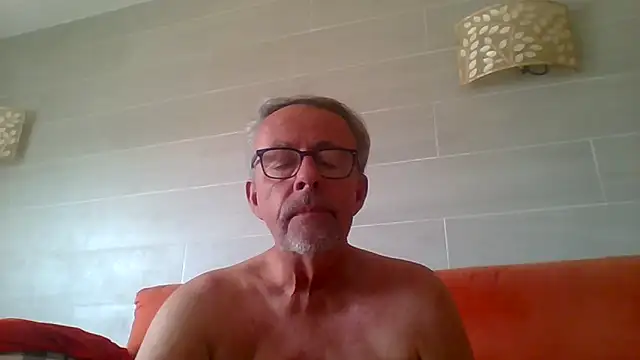 Chat XXX en directo de tuggy59