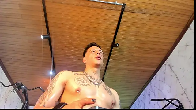 Dustin_SonneのライブXXXチャット