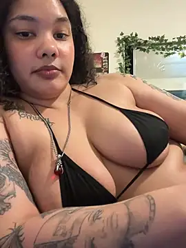 Chat +18 de tastylolaaa ao vivo