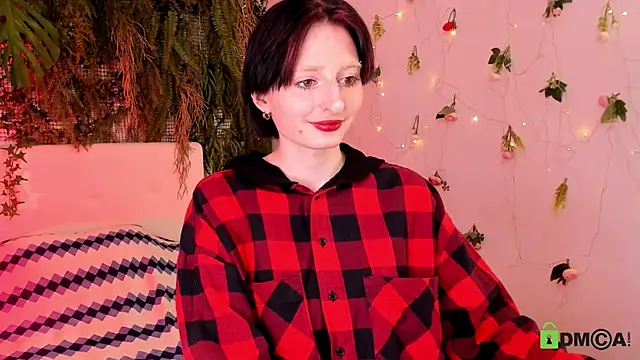 Kira__Cutie 即時 XXX 聊天