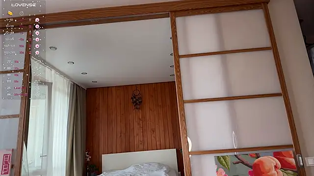 Živý XXX chat PlumyBun