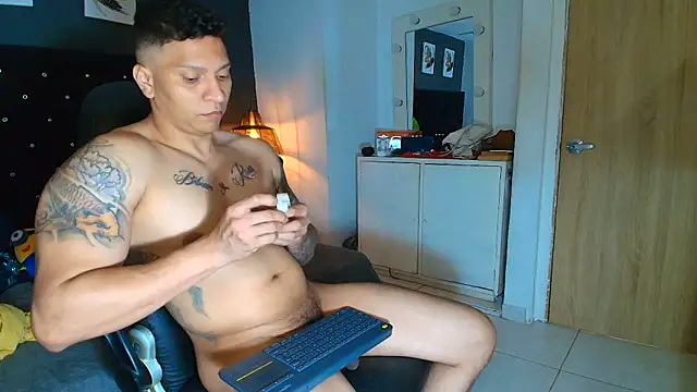 Chat +18 de ethan_dalton_ ao vivo