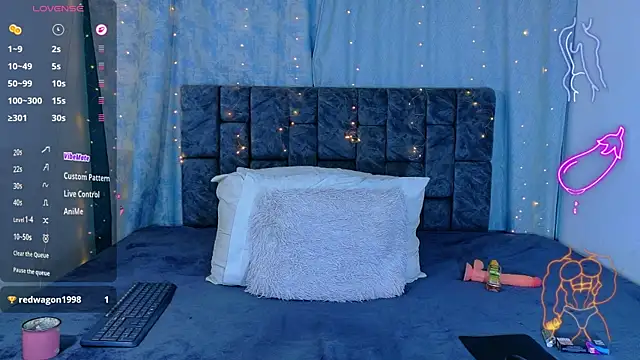 Chat +18 de NicolasTorrez ao vivo