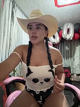 Czat XXX na żywo – laure_torres