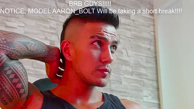 aaron_bolt Chat XXX in diretta