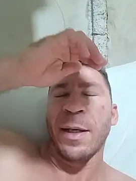 Chat XXX en directo de RobertoLuiz84