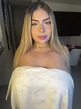 MiaWhitePink_ XXX чат на живо