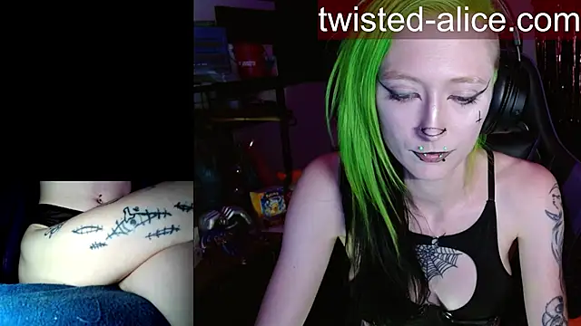 Chatroom XXX en direct de Twisted_Alice