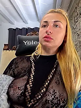 kylie_blck 现场XXX聊天