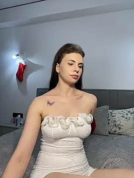 CurlyLara Chat XXX live