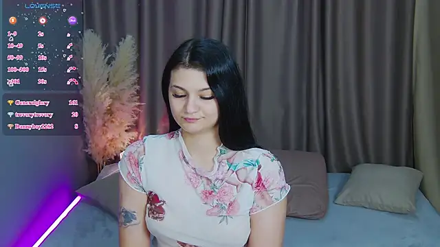 צ'אט XXX בשידור חי של JennyJordans