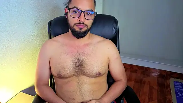 Chat +18 de Ernesto-Rodriguez82 ao vivo
