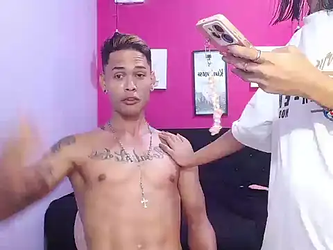 fuck_destroys Chat XXX in diretta
