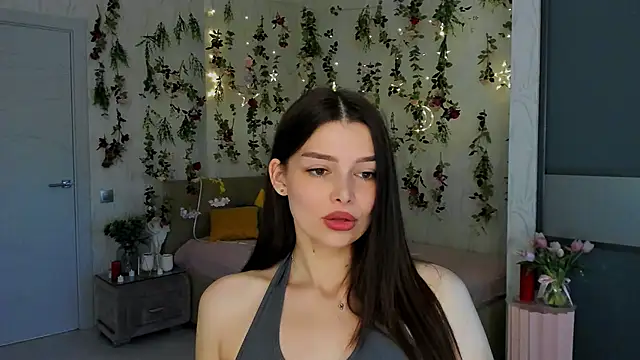 ContinentOfTranquility Adlı Modelin Canlı XXX Sohbeti