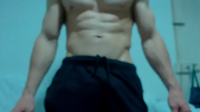 Chat +18 de Rocky_Muscle ao vivo