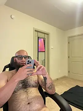 MastaWolfy Live XXX-chat