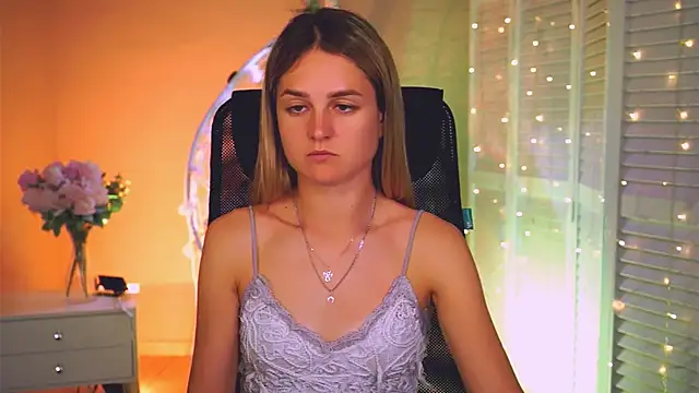 DeboraLarson – Naživo XXX chat