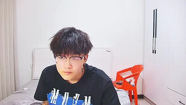 KK-cuteboy 现场XXX聊天