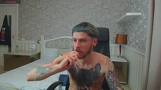 JonahShaw live XXX chat
