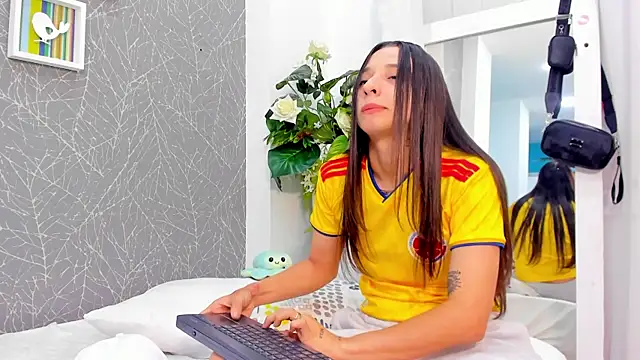 ViictoriiaSaenz's Live XXX Chat