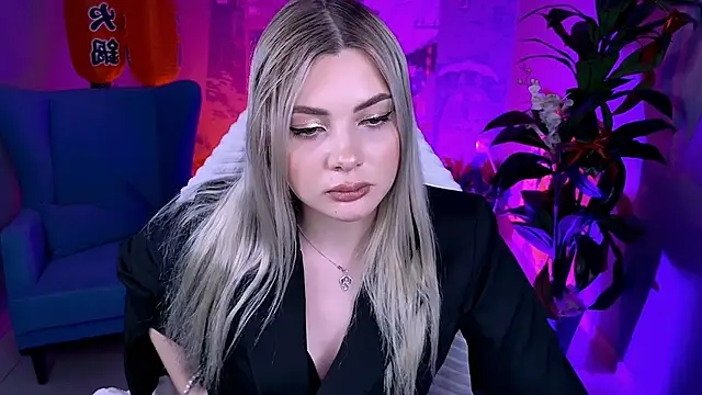 HyileyClark's Live XXX Chat