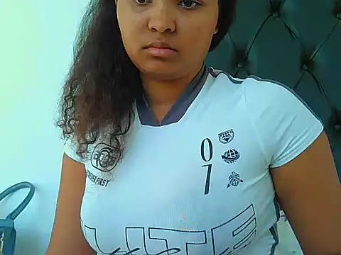 indianaphrodite1's Live XXX Chat