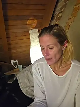 yola181 Chat XXX in diretta
