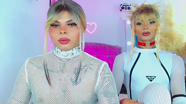 AdanKinng élő XXX-chatje