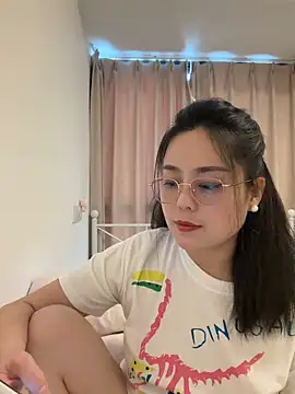 Živý XXX chat orangeoneday