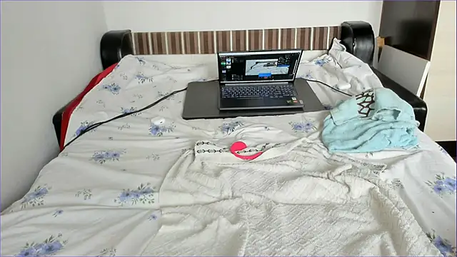 XXX chat uživo modela sweet-tinqerbell