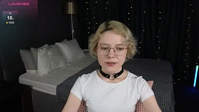 HottoKori Adlı Modelin Canlı XXX Sohbeti