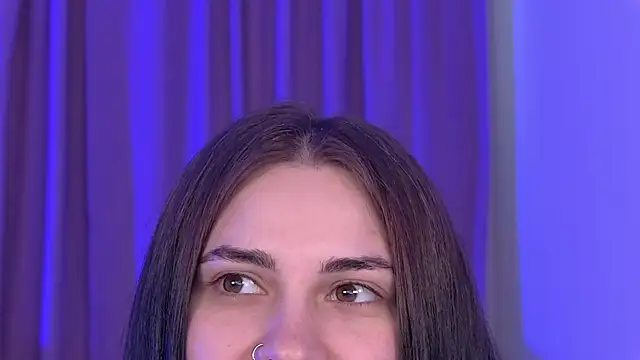 Chatroom XXX en direct de AdrianaToress