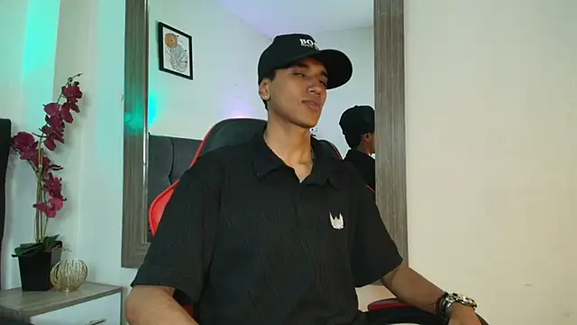 Alan_Colthon's Live XXX Chat