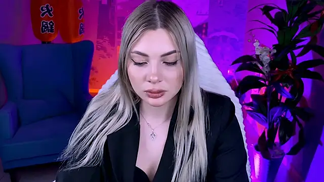 HyileyClark's Live XXX Chat
