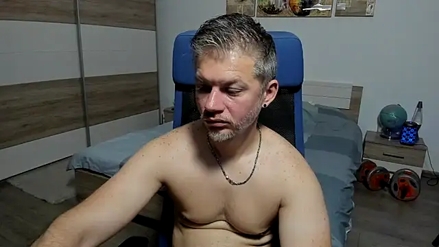 Вебкам-шоу RobbyShawz