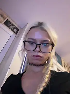 Terribletabby Adlı Modelin Canlı XXX Sohbeti