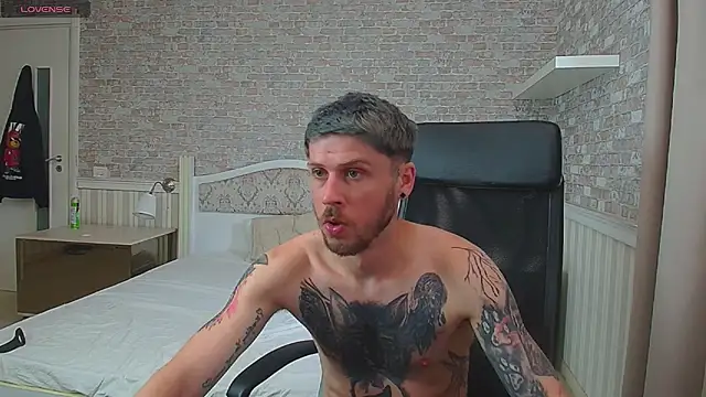 JonahShaw Live XXX-chat