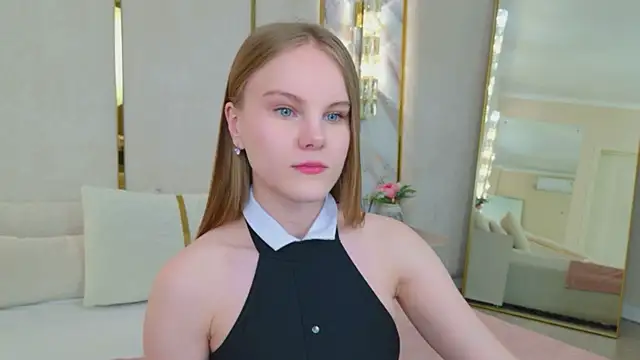 Lili_Lohan Live XXX-Chat
