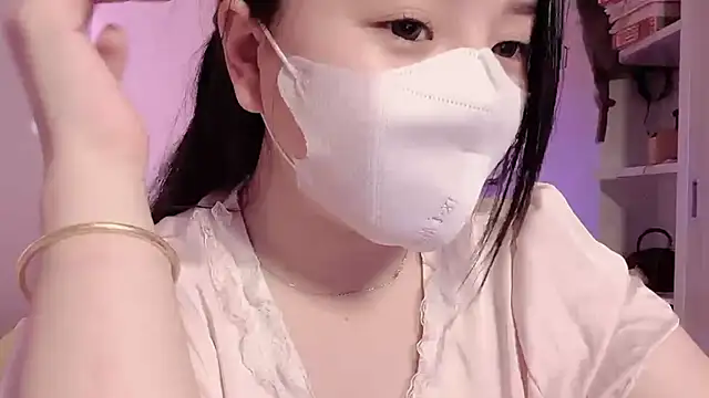 Chat +18 de ChinhM249 ao vivo