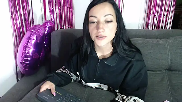 Živý XXX chat megaan_lovee